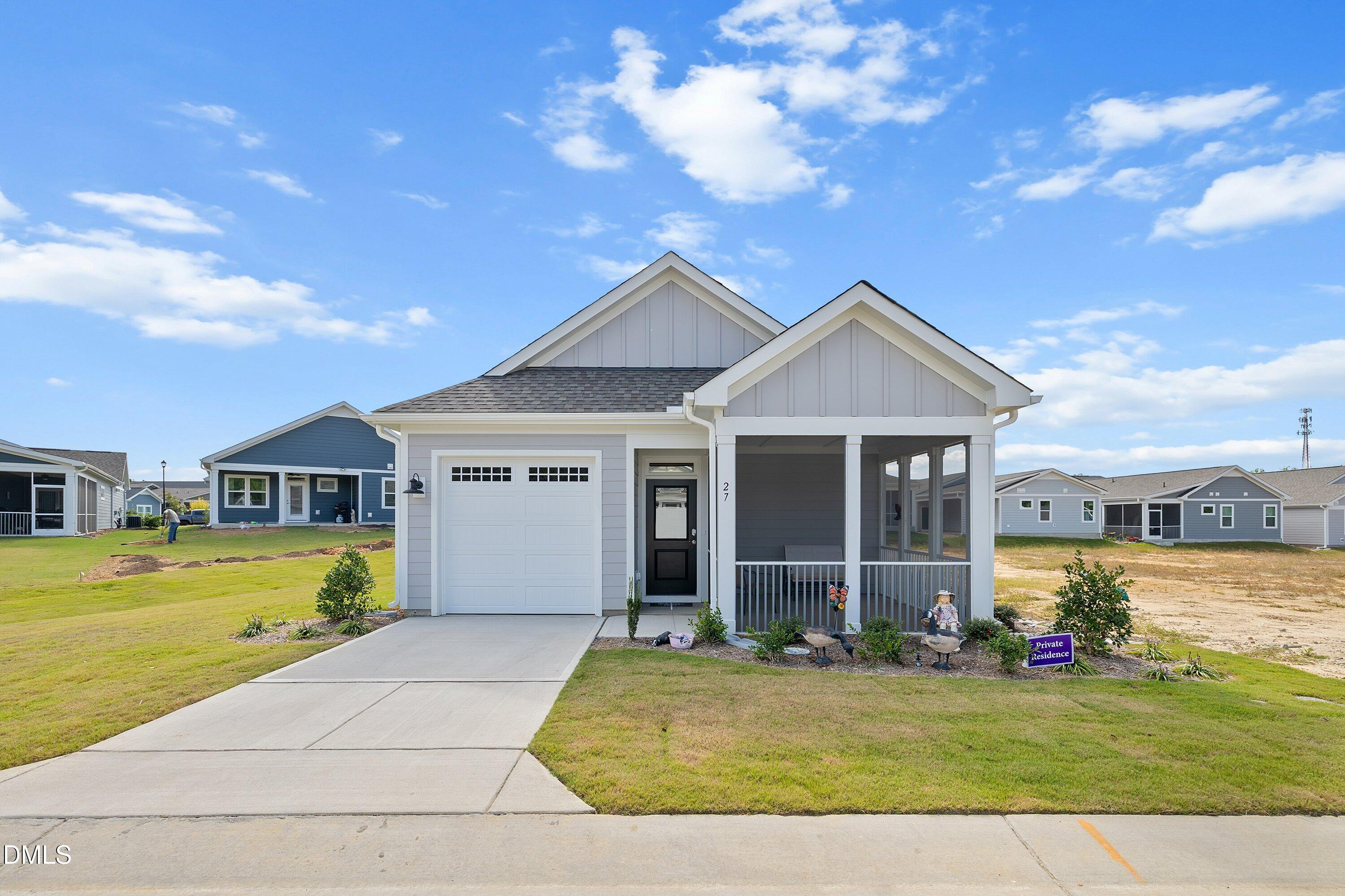 27 Carteret Court