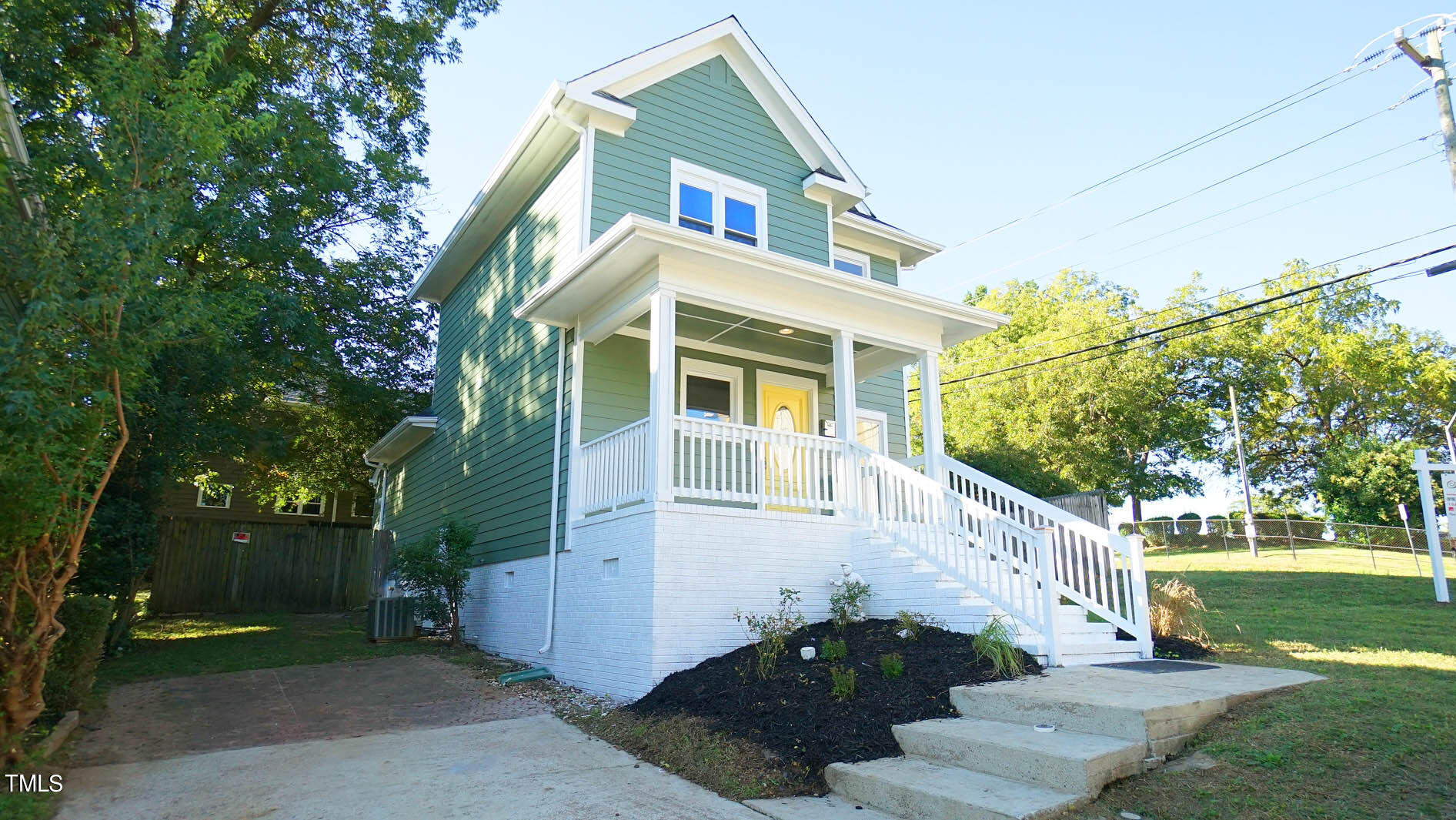 300 Worth Street