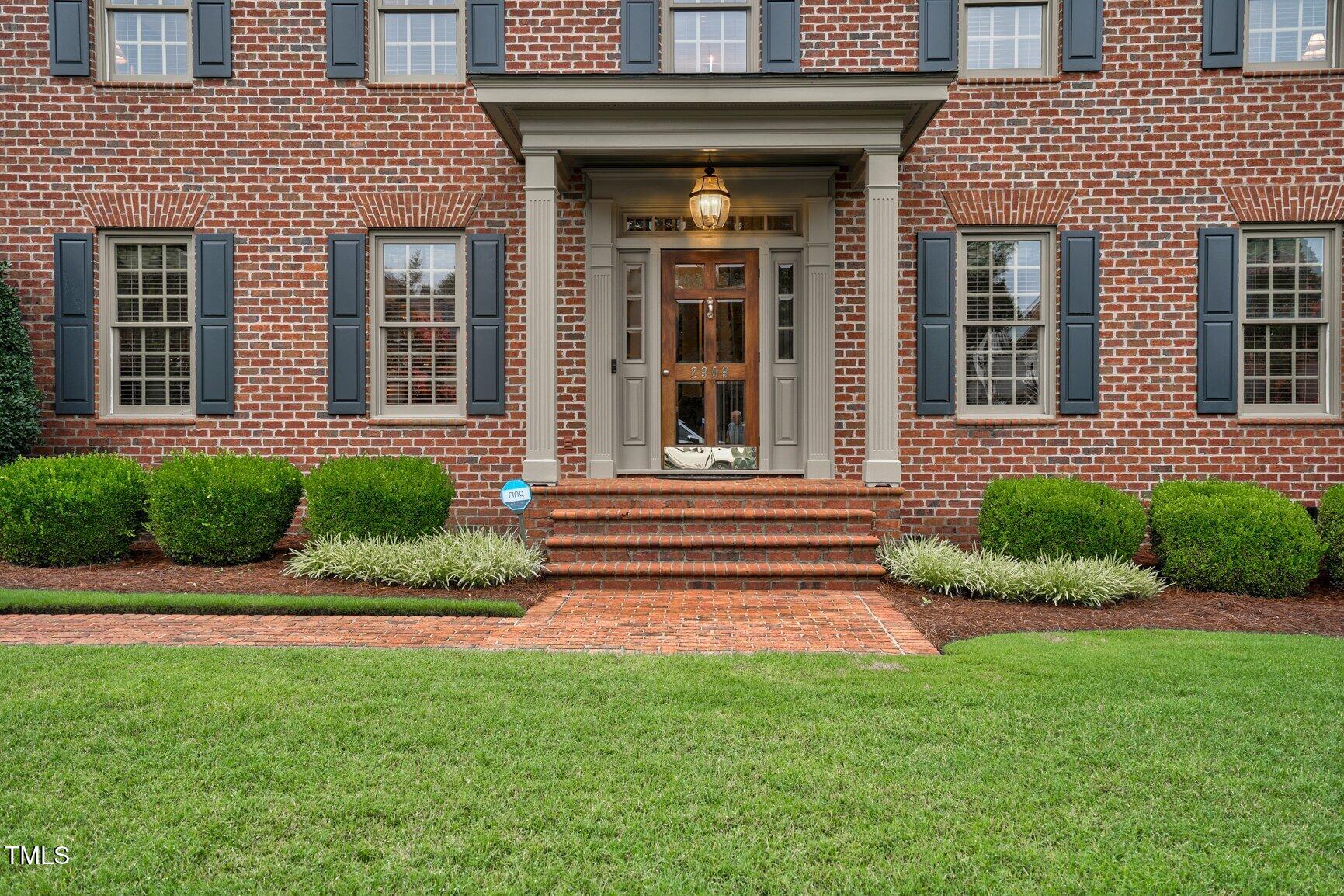 2909 Greystone Drive