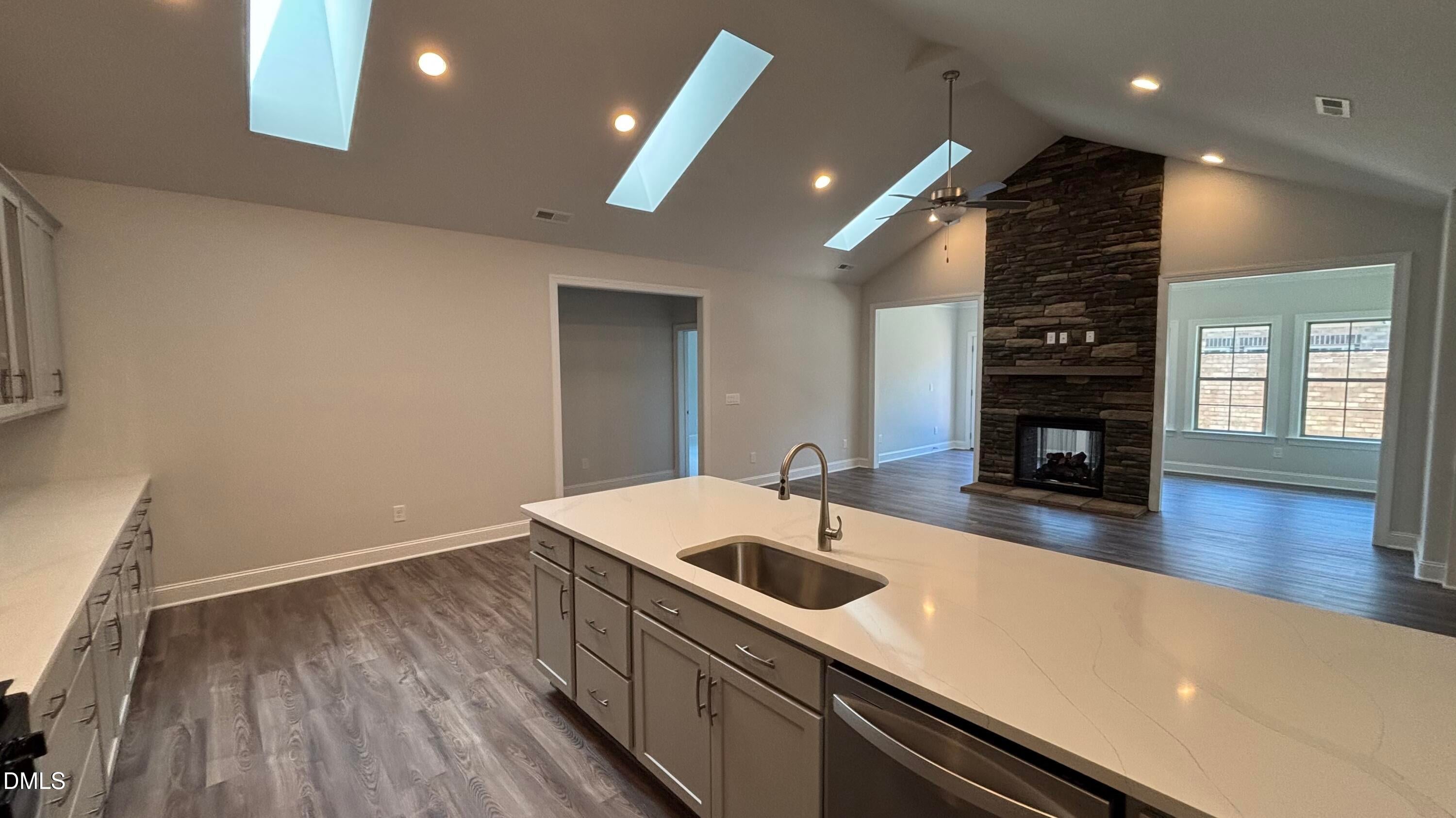 1053 Beechcraft Drive 124