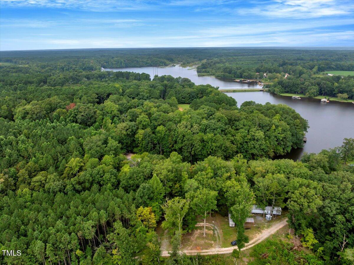 175 Deacons Point Road