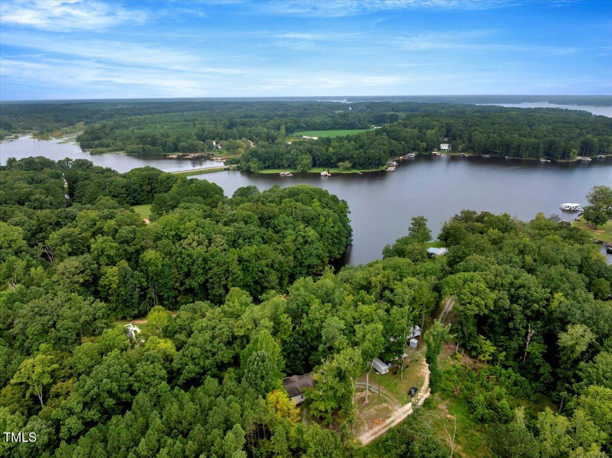 175 Deacons Point Road