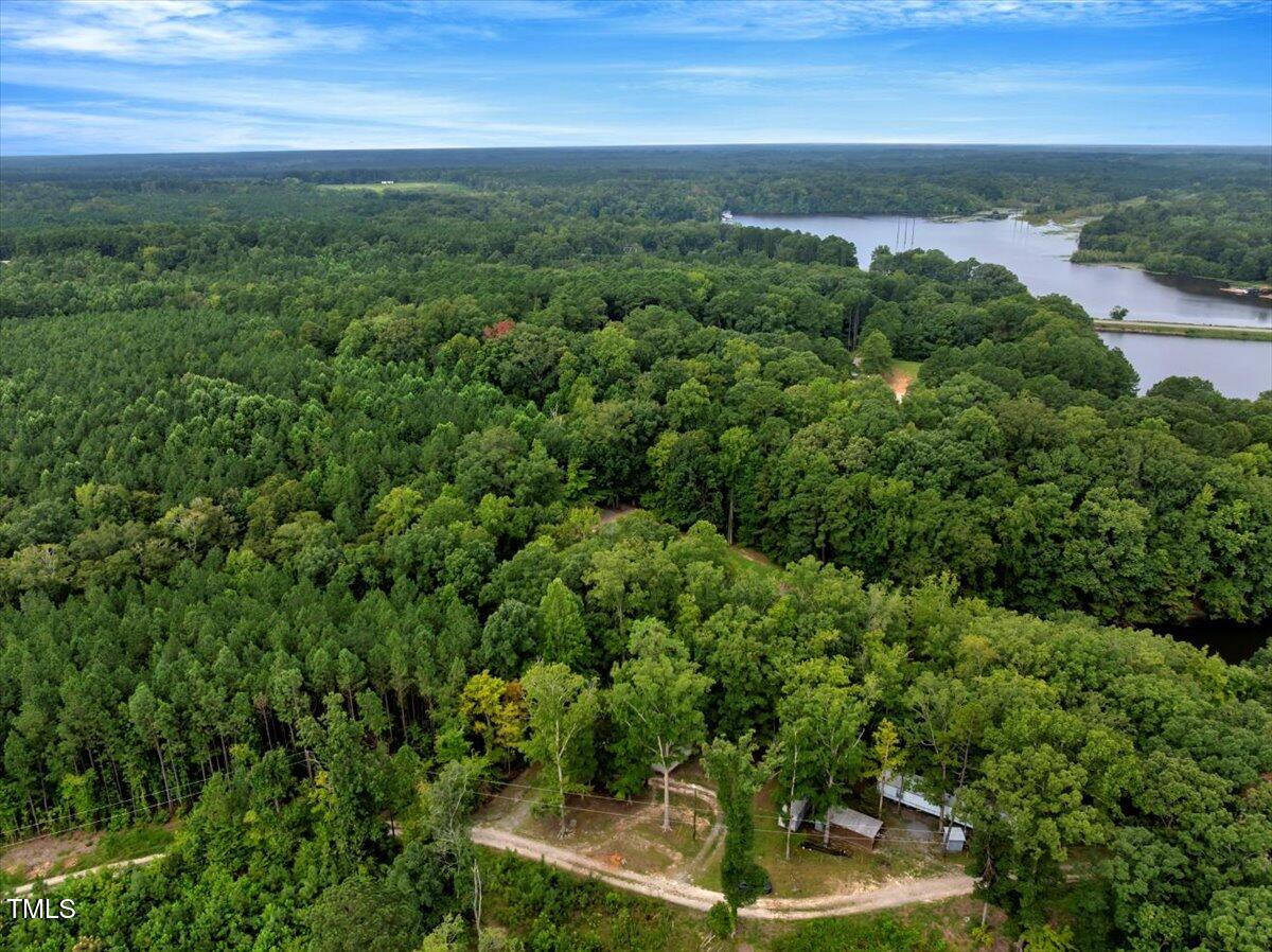 175 Deacons Point Road