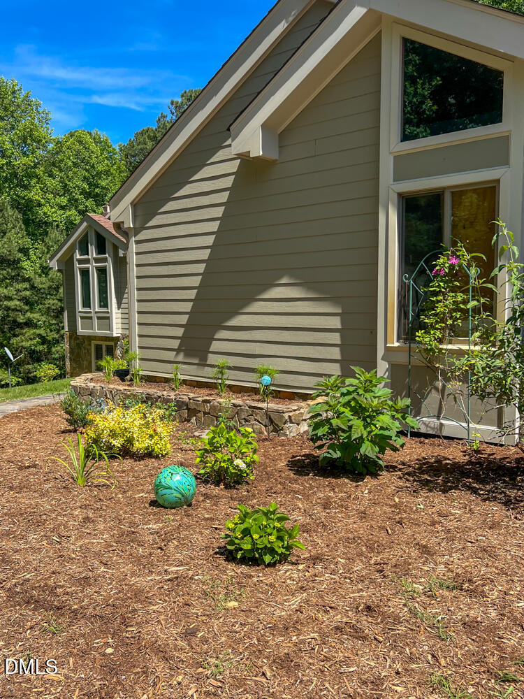 215 E Deer Run