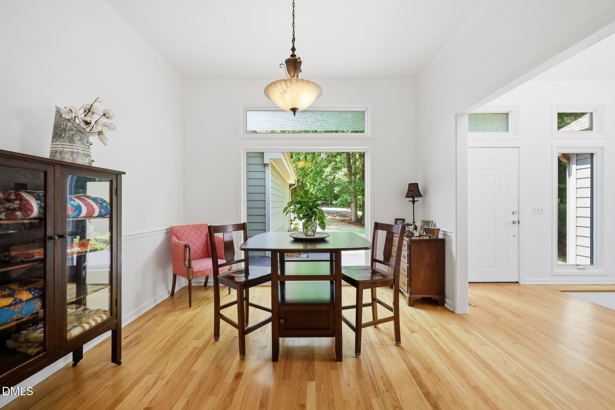 215 E Deer Run