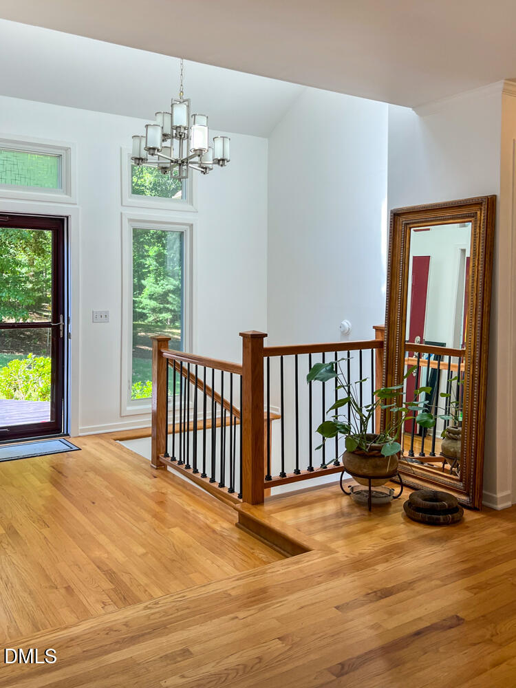 215 E Deer Run