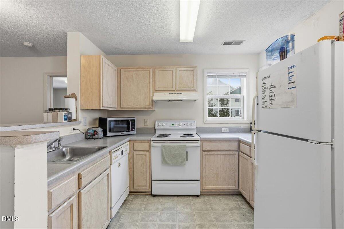 2031 Wolfmill Drive 204