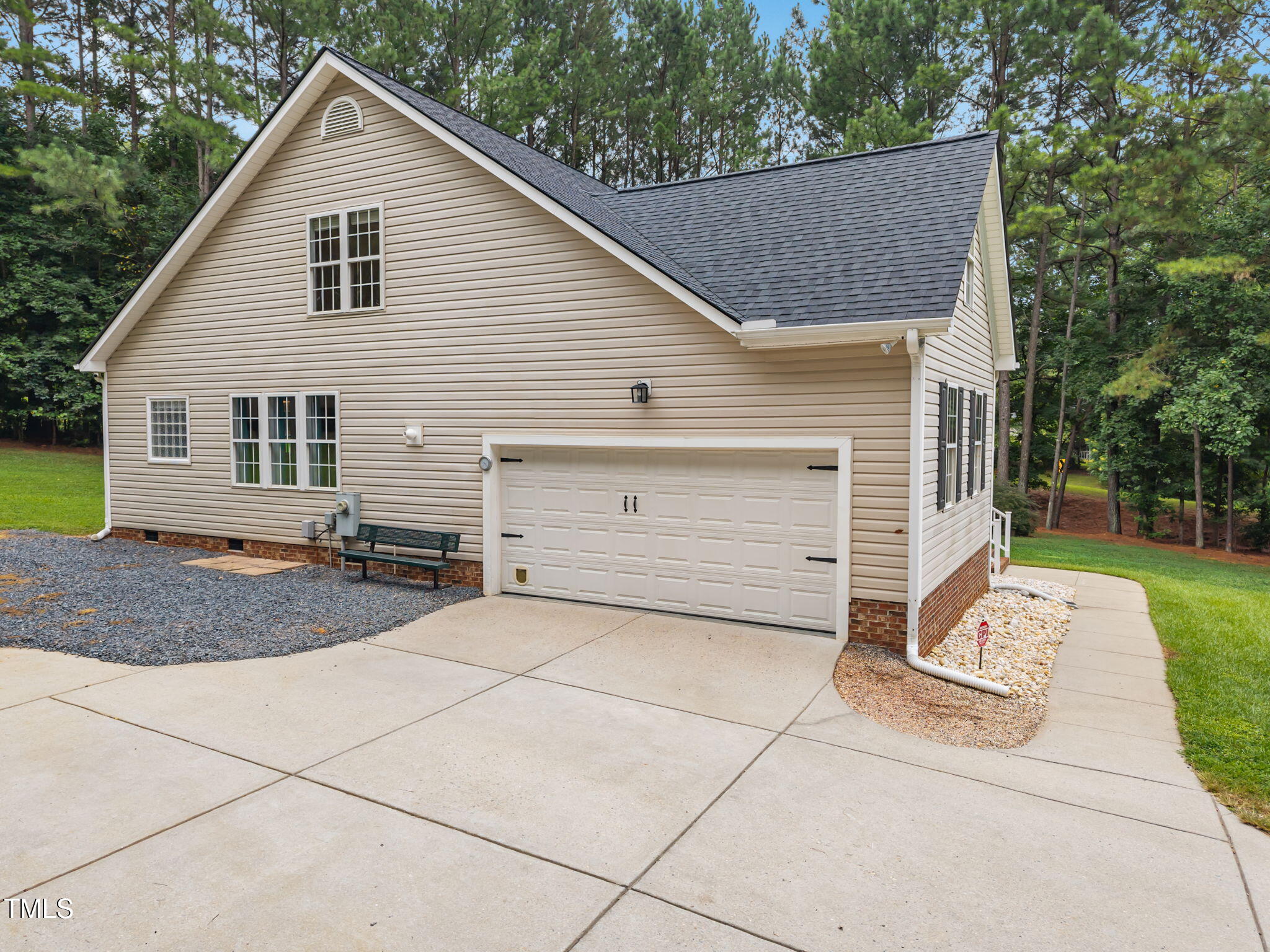 9000 Pageland Court