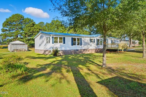 2411 Freedom Road Smithfield NC 27577