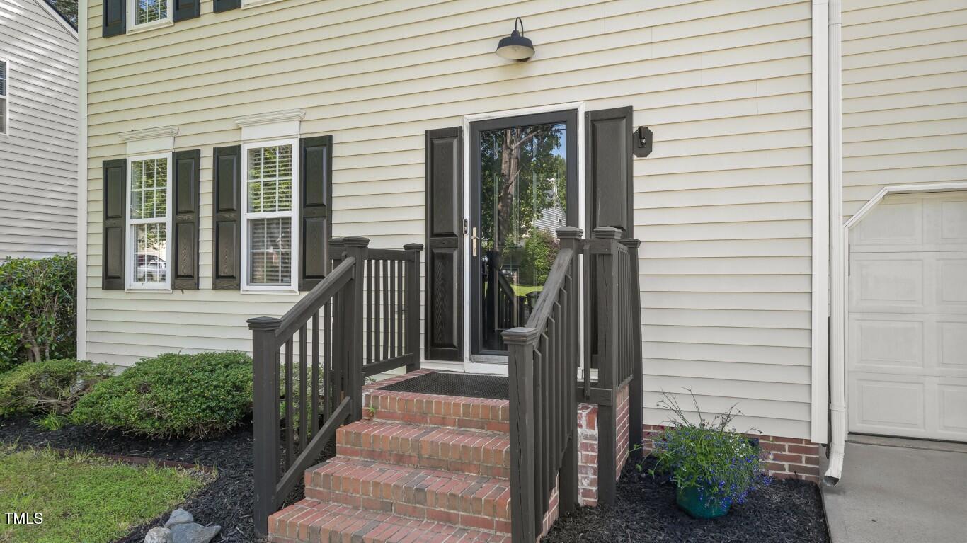 112 Fairford Drive