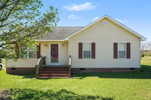 15401 Dunn Road Godwin NC 28344