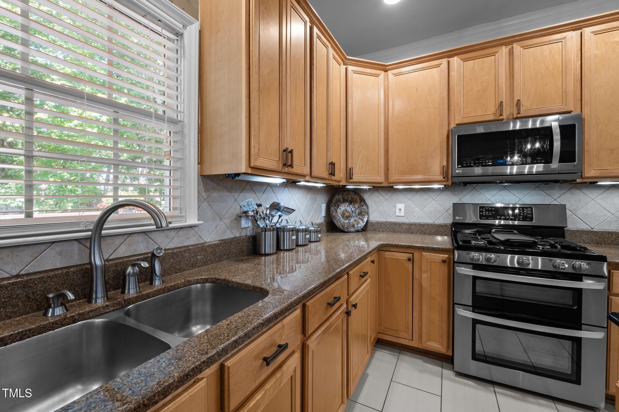 11 Smoketree Court