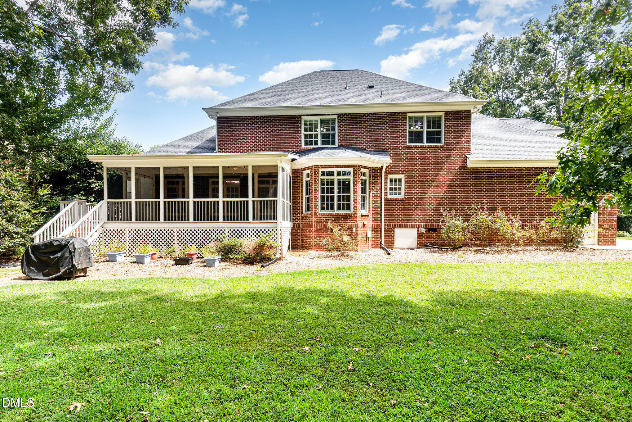 2926 Bells Pointe Ct. Court
