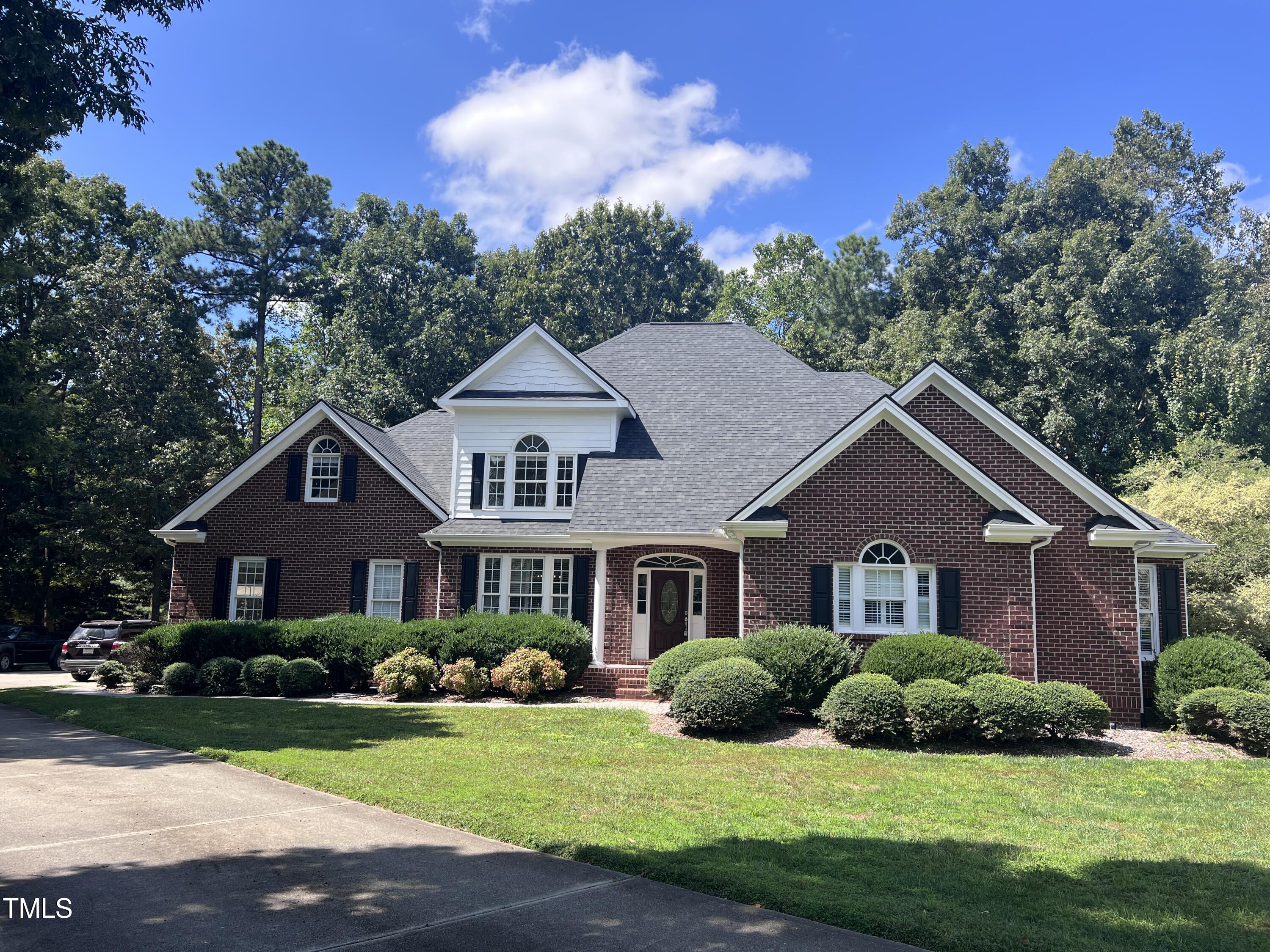 2926 Bells Pointe Ct. Court