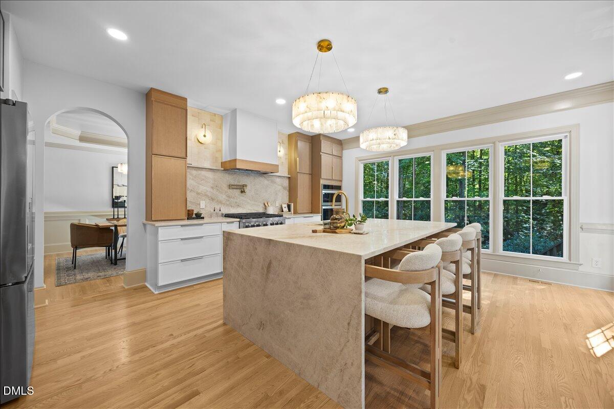 208 E Jules Verne Way