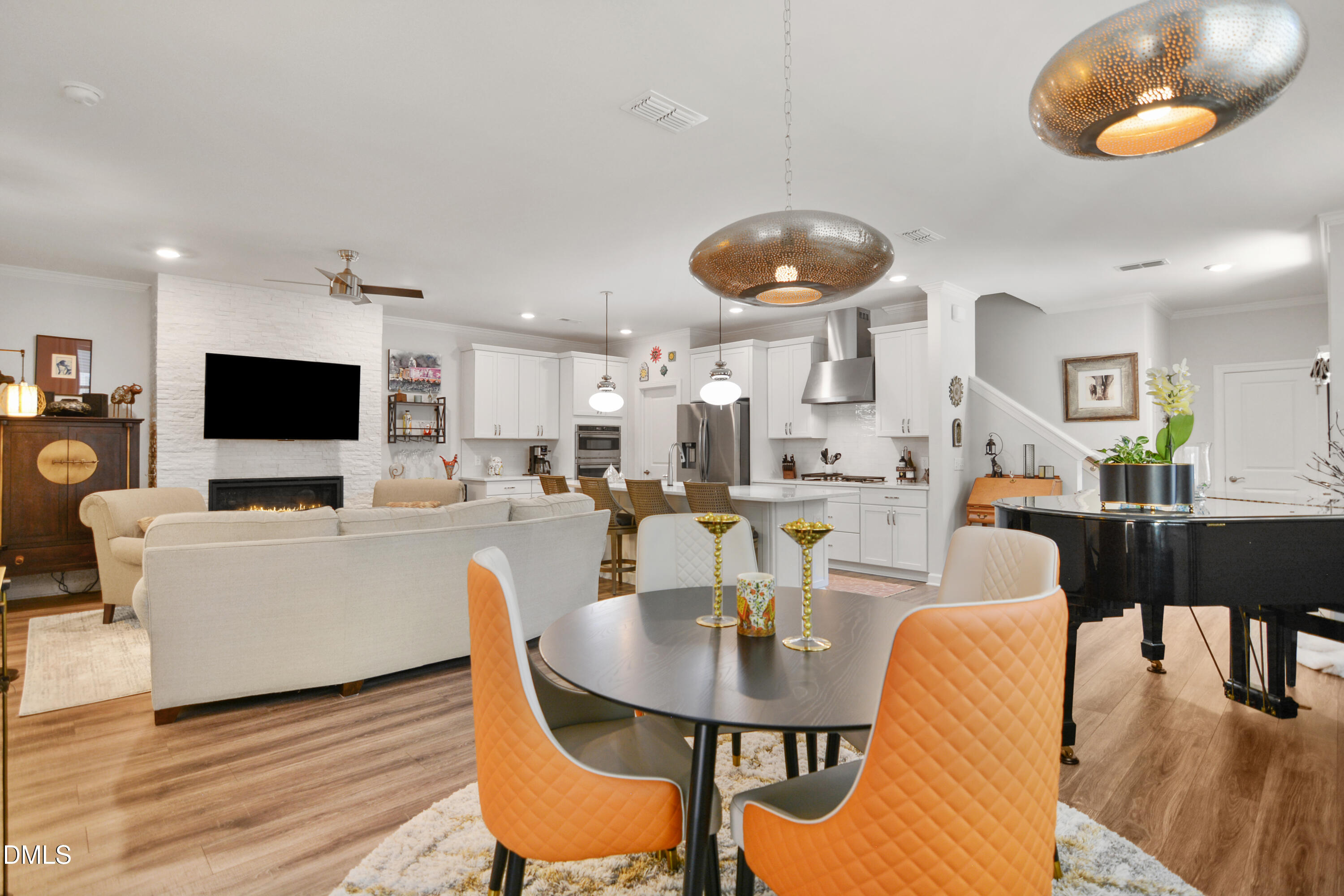 832 Money Island Place