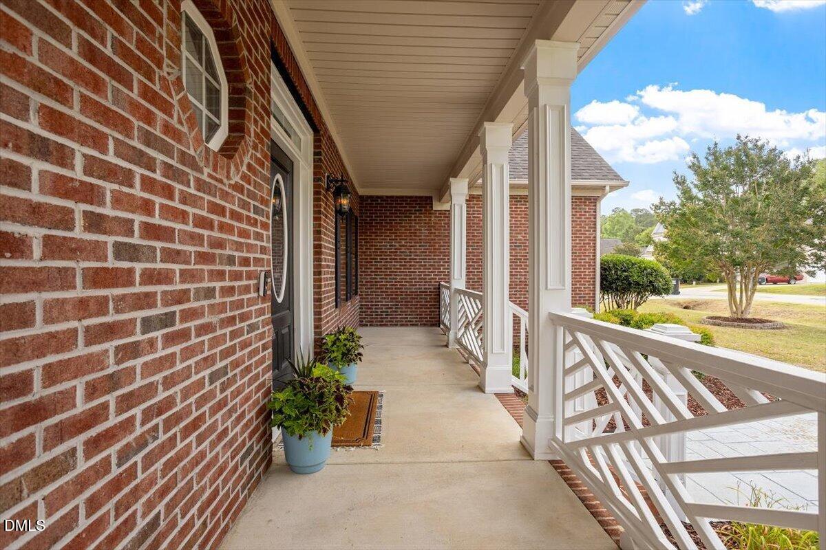 89 River Knoll Drive
