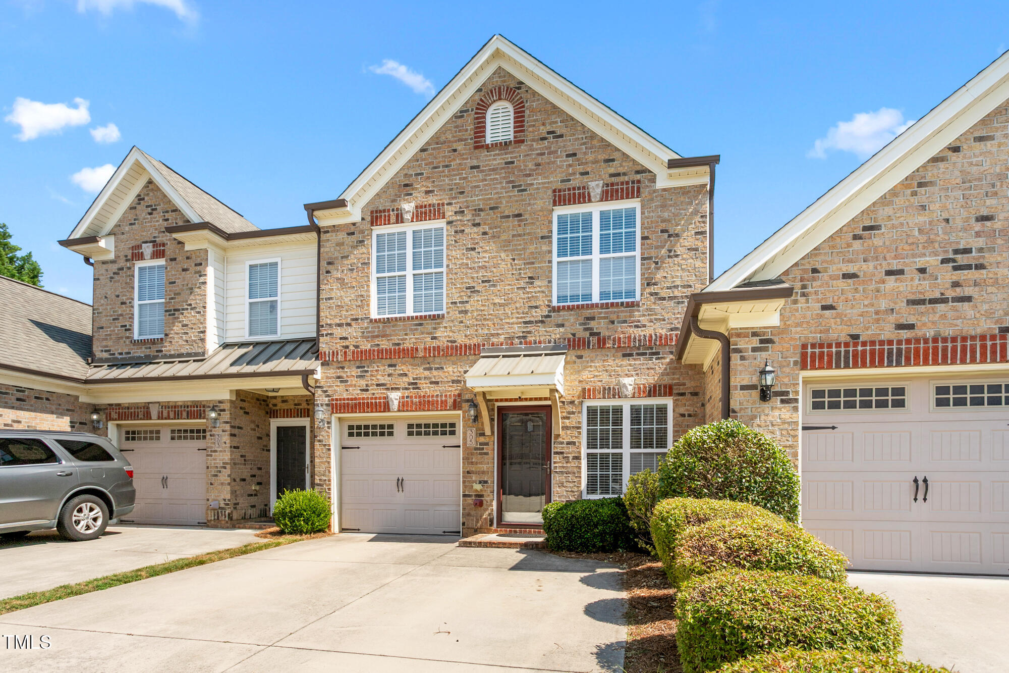 305 St Nicholas Trail