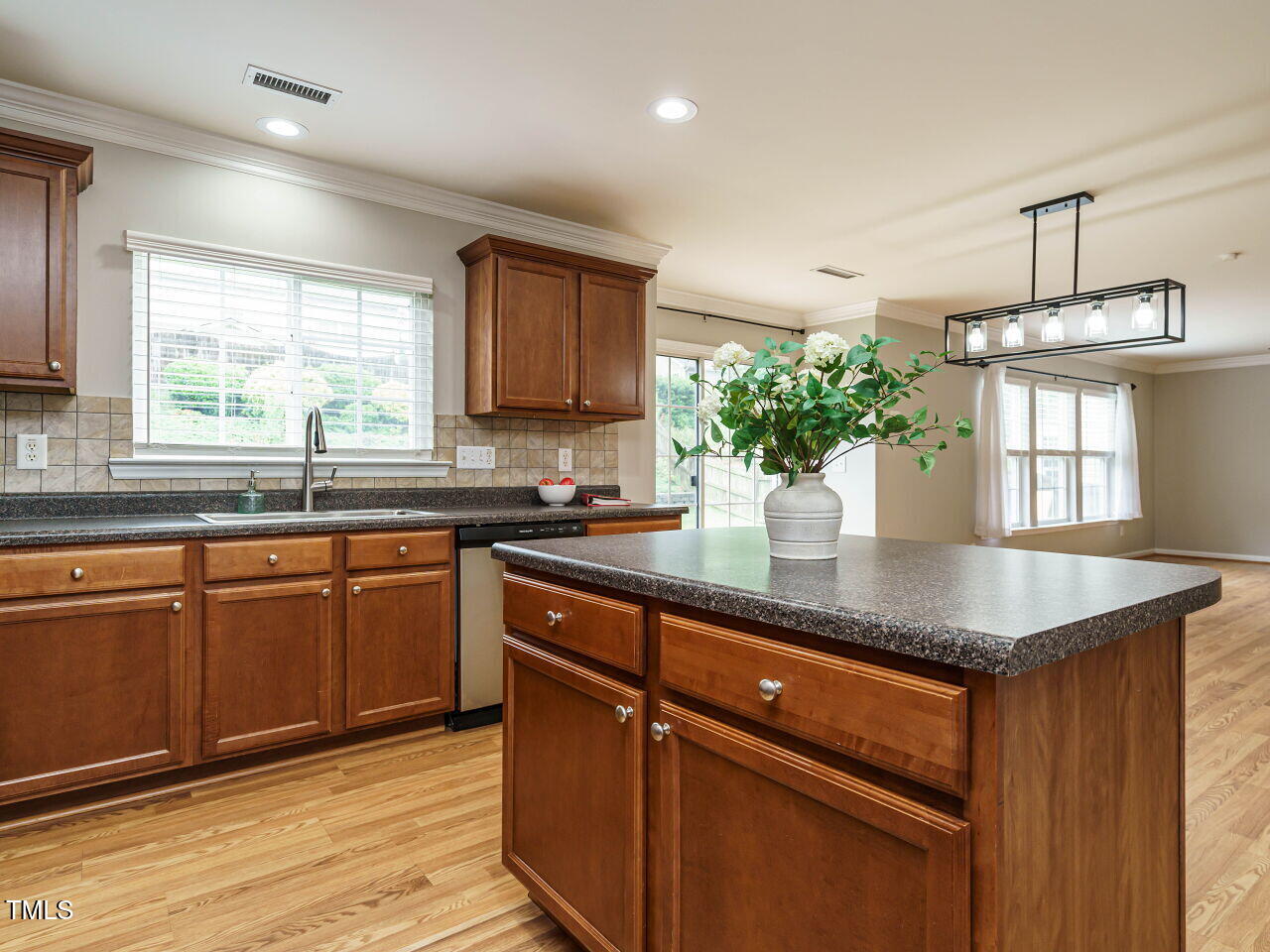 1833 Creek Oak Circle Circle