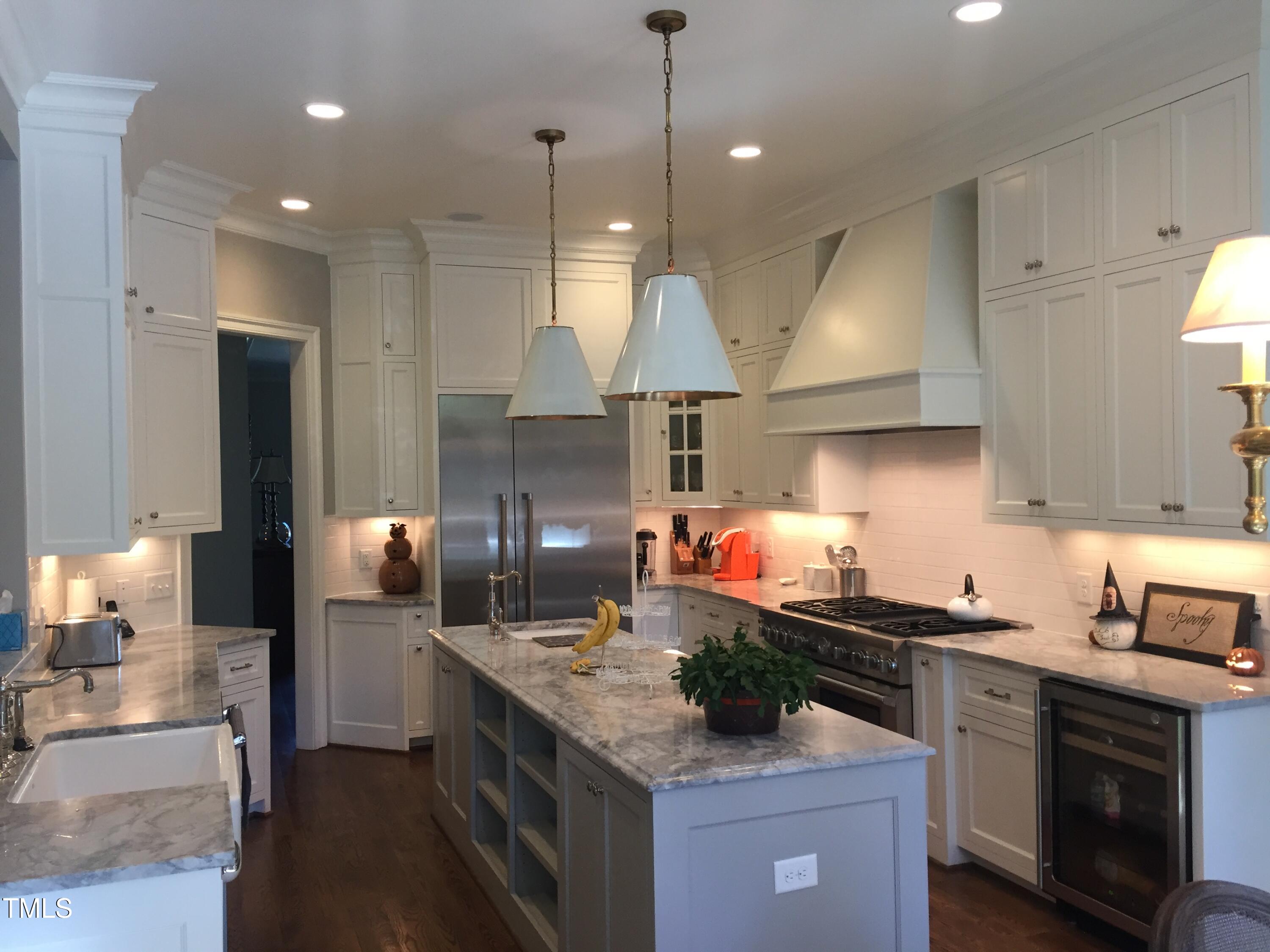 3449 Bradley Place Place