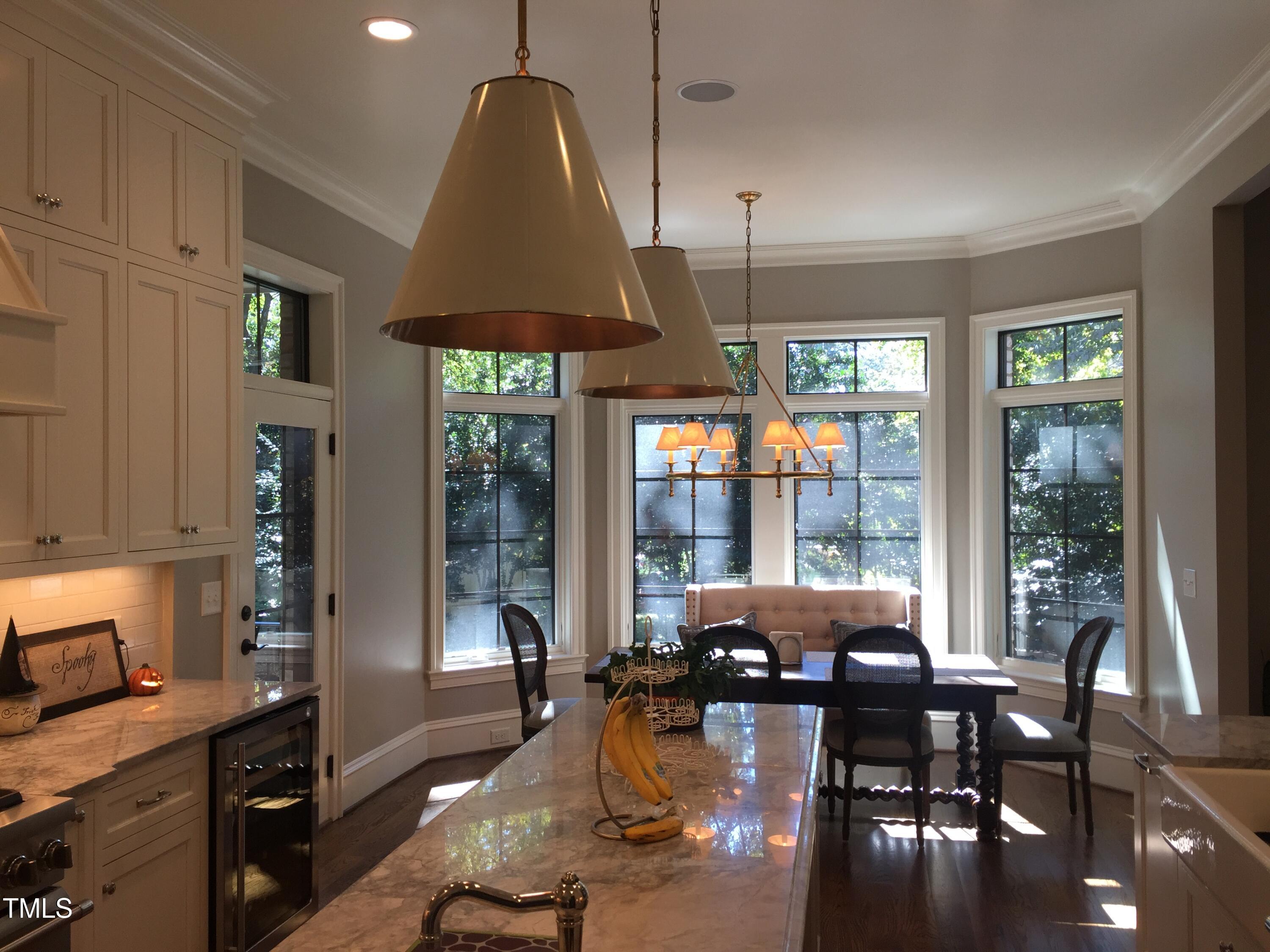 3449 Bradley Place Place