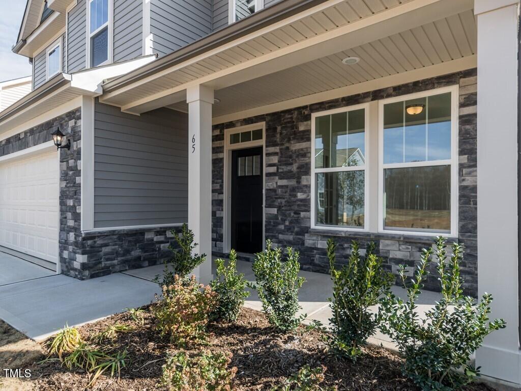641 Hipwood Drive