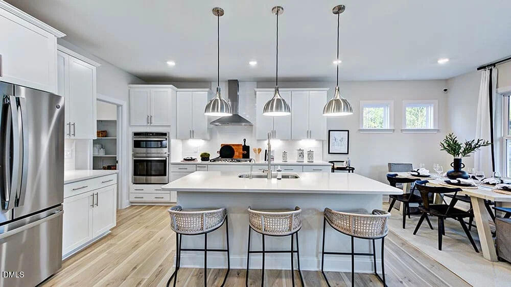 313 Diamond Bluff Lane