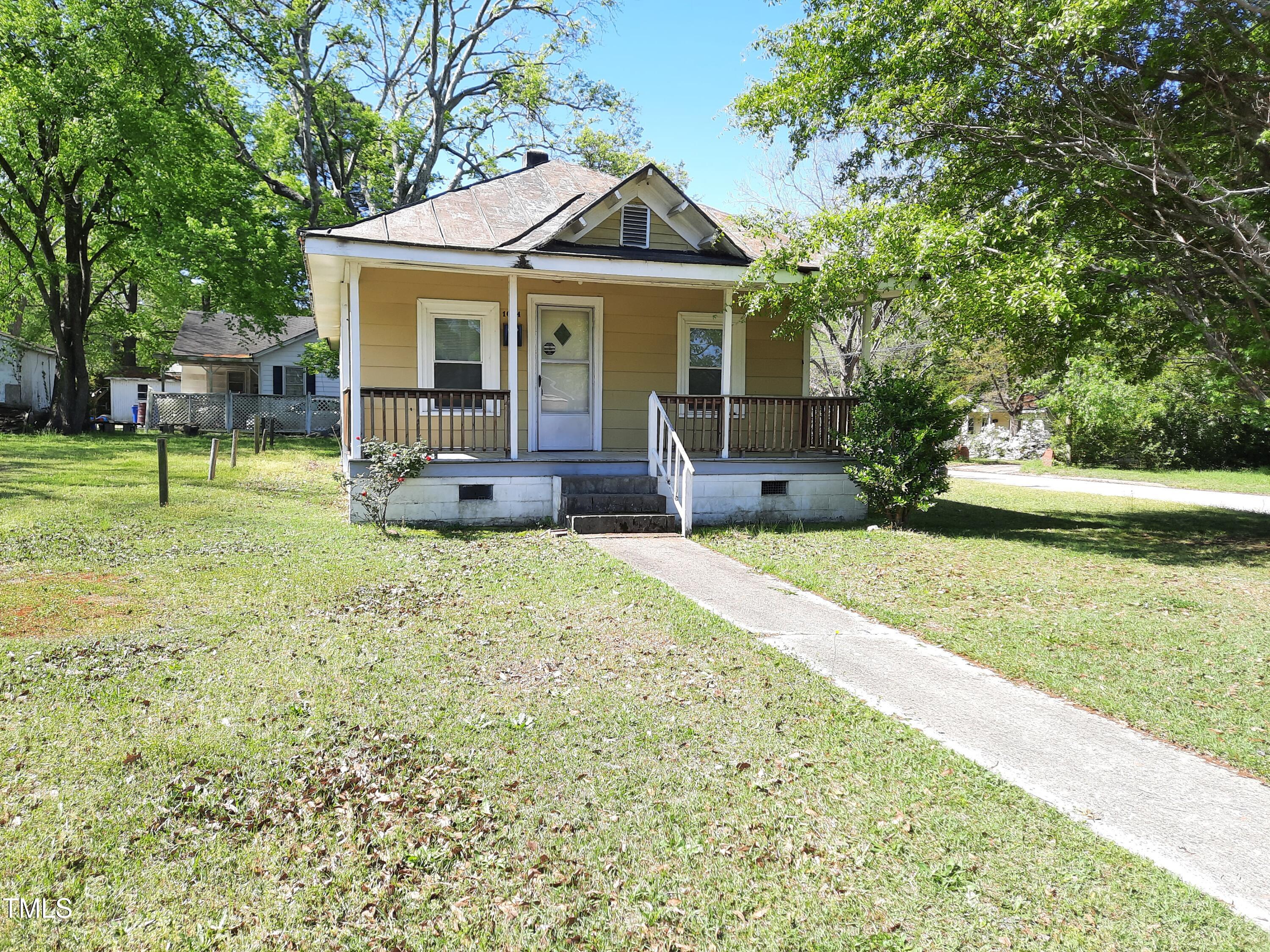 1004 Fuller Street