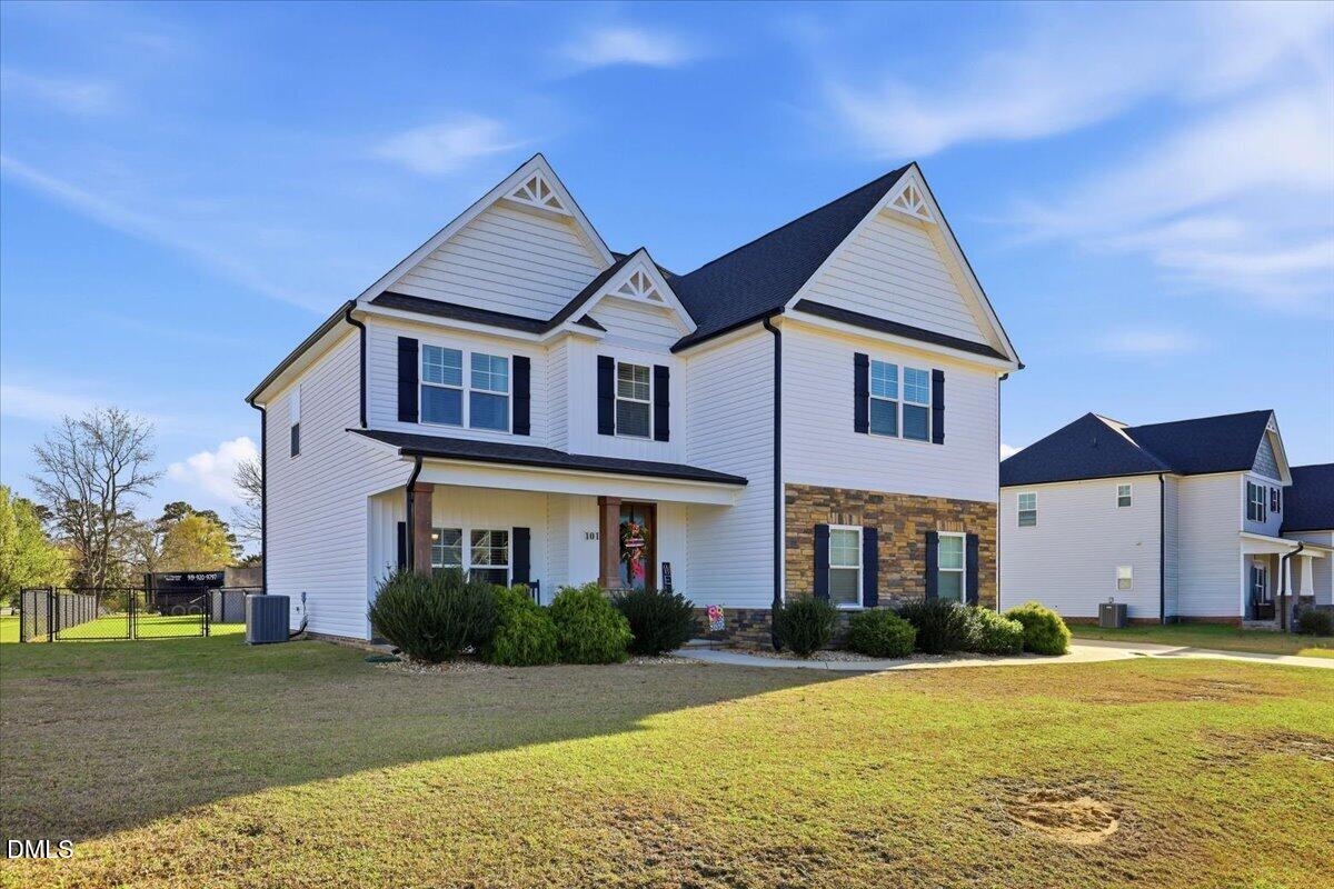 101 Running Deer Lane