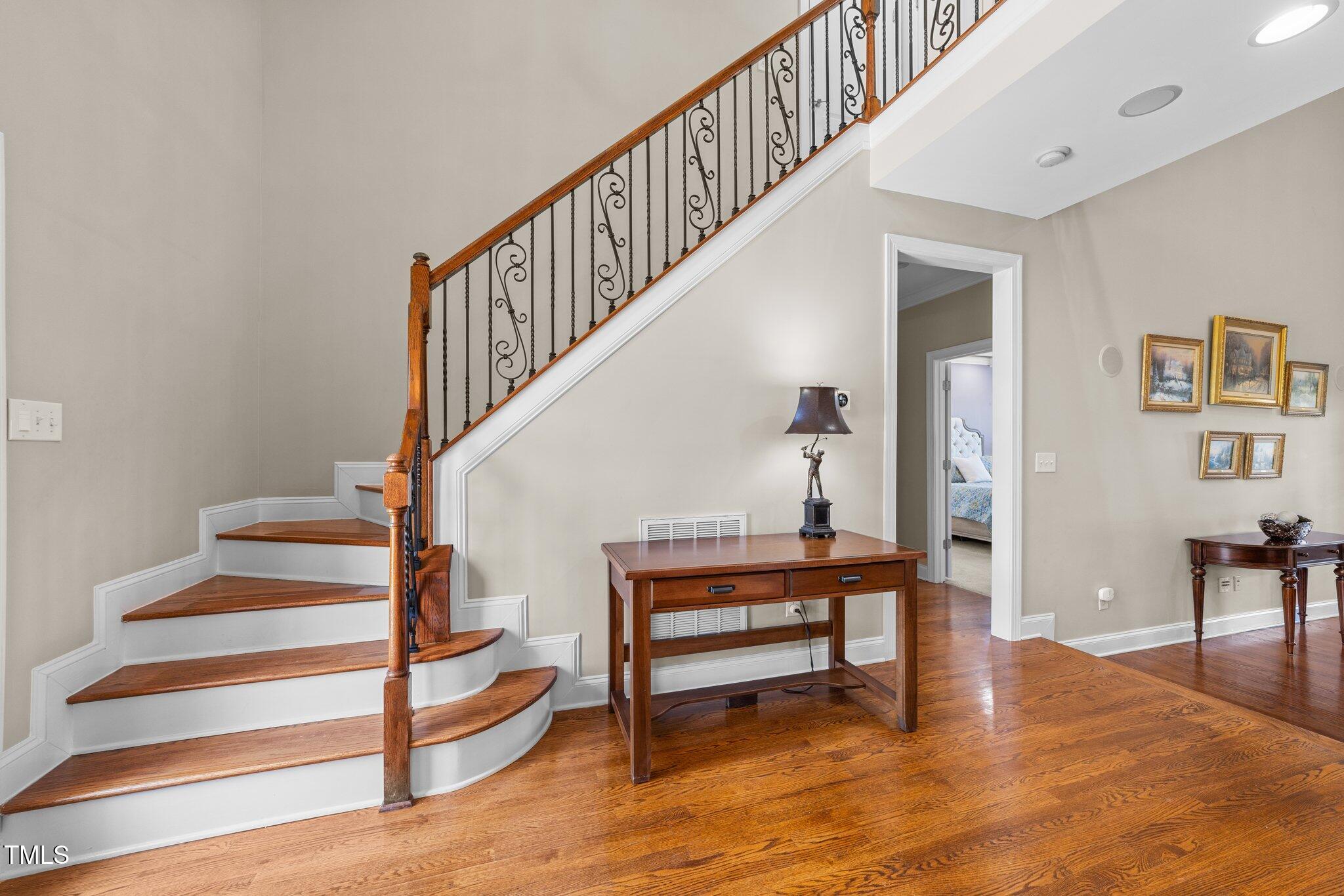 107 Zaharis Cove