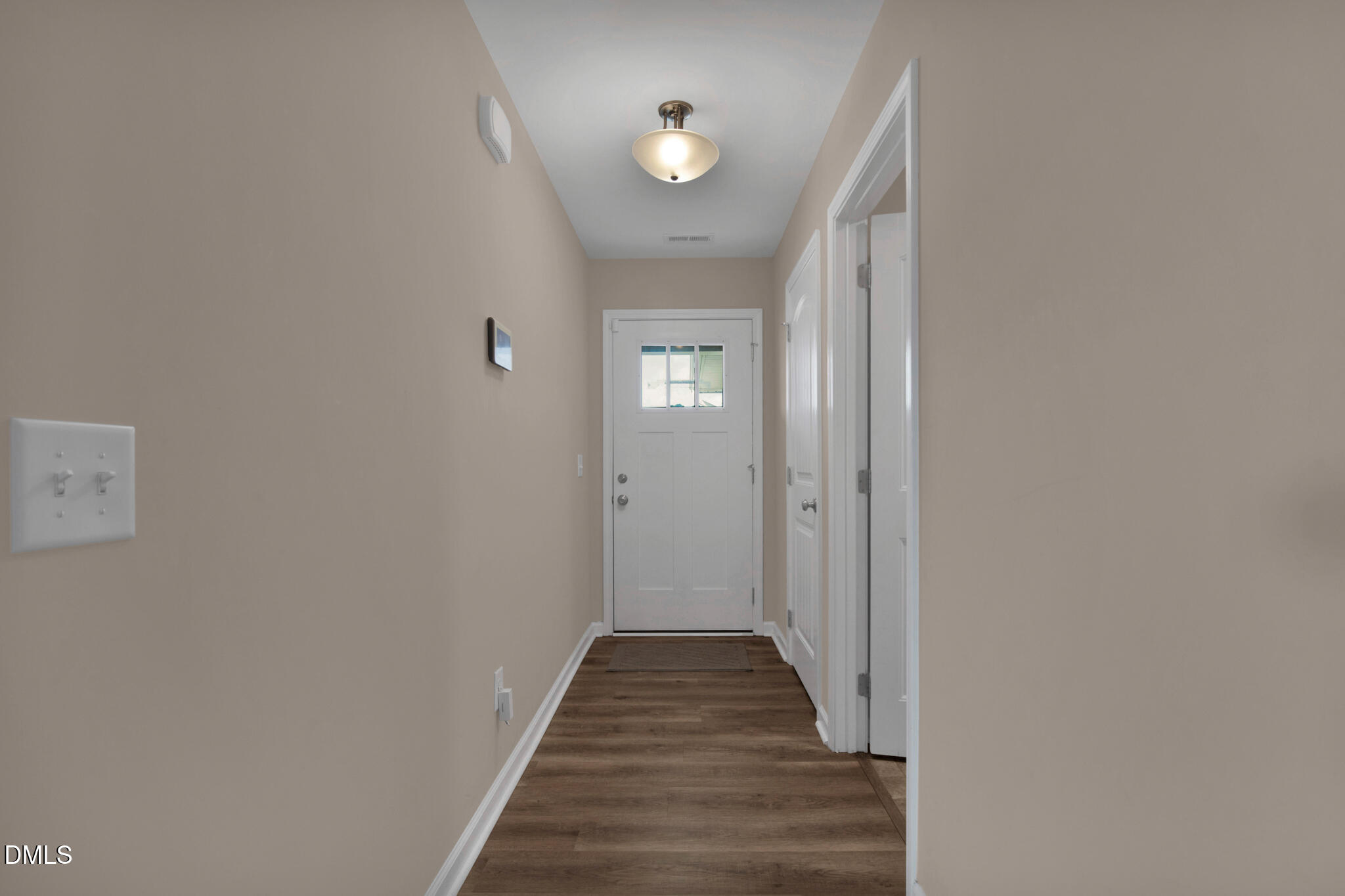 87 Hawks Croft Court