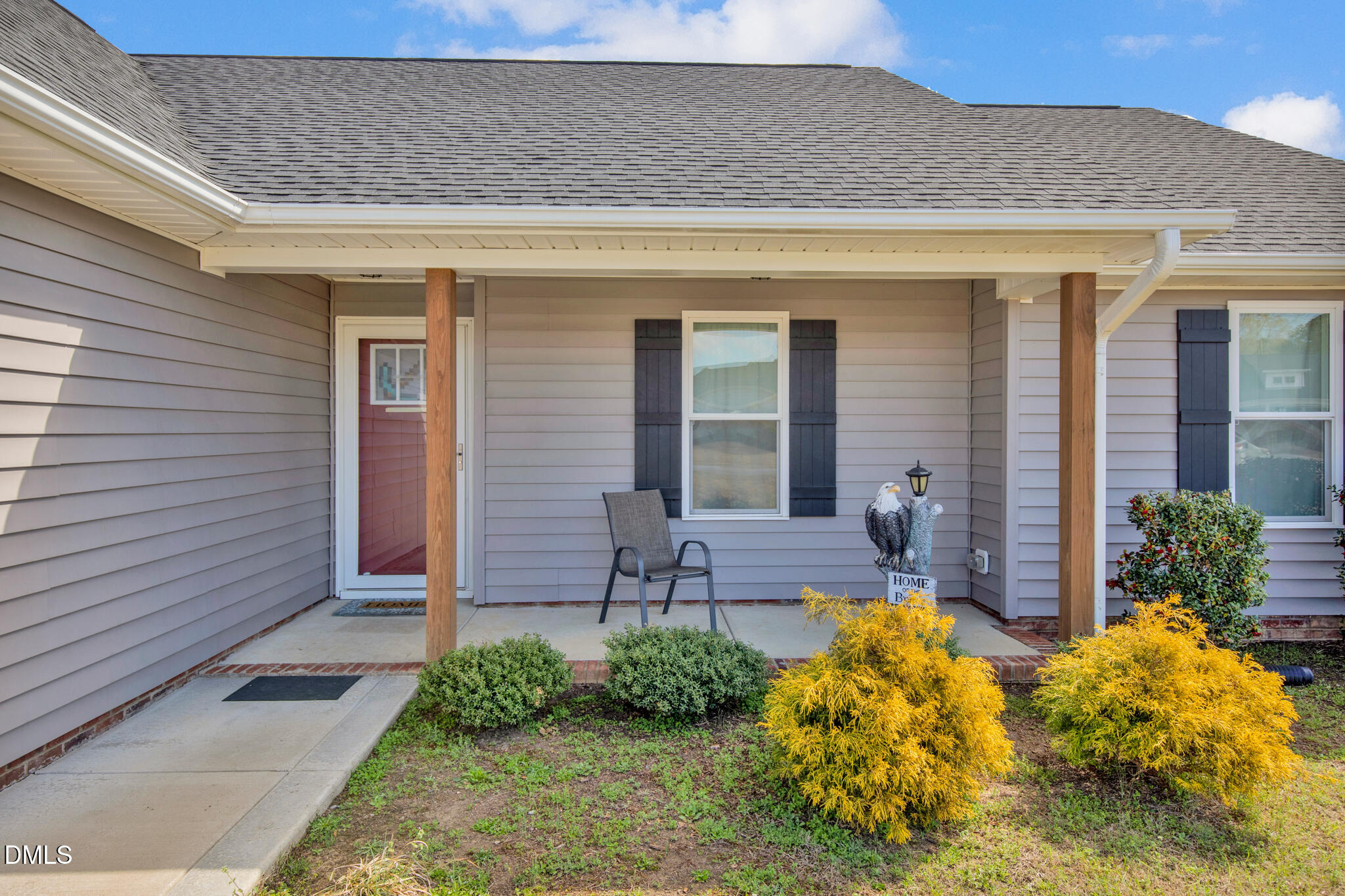 87 Hawks Croft Court