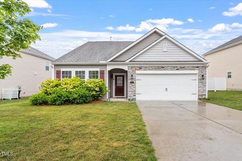 57 S Great White Way Clayton NC 27527