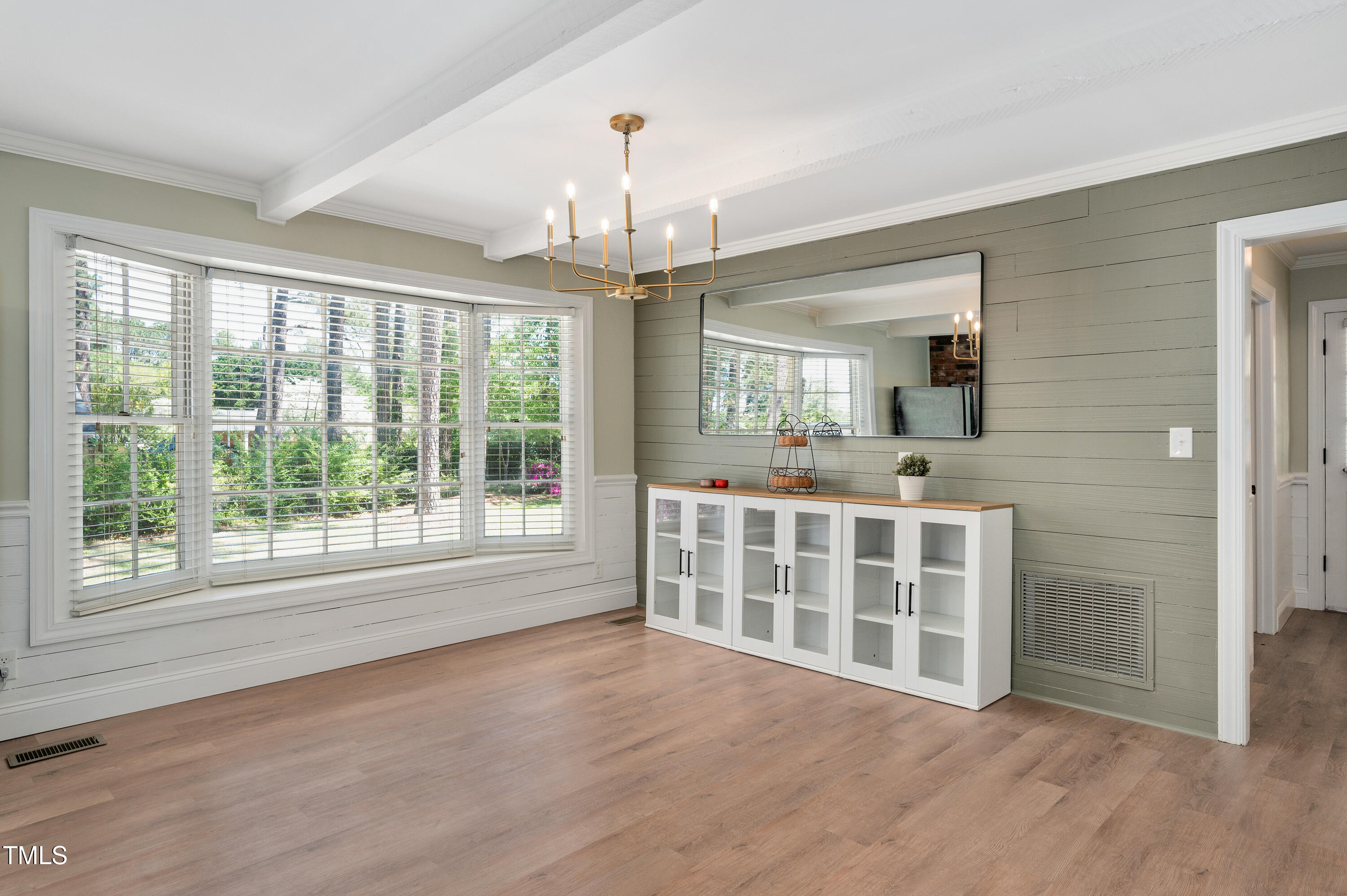 1602 Lake Shore Drive