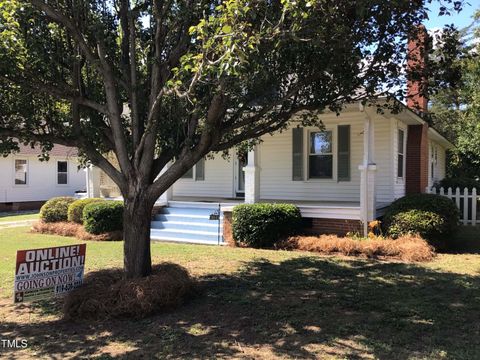 Single Family Residence in Erwin NC 304 D Street 4.jpg