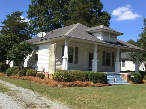 Single Family Residence in Erwin NC 304 D Street 81.jpg