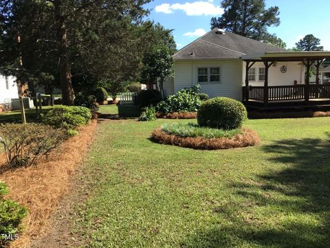 Single Family Residence in Erwin NC 304 D Street 61.jpg