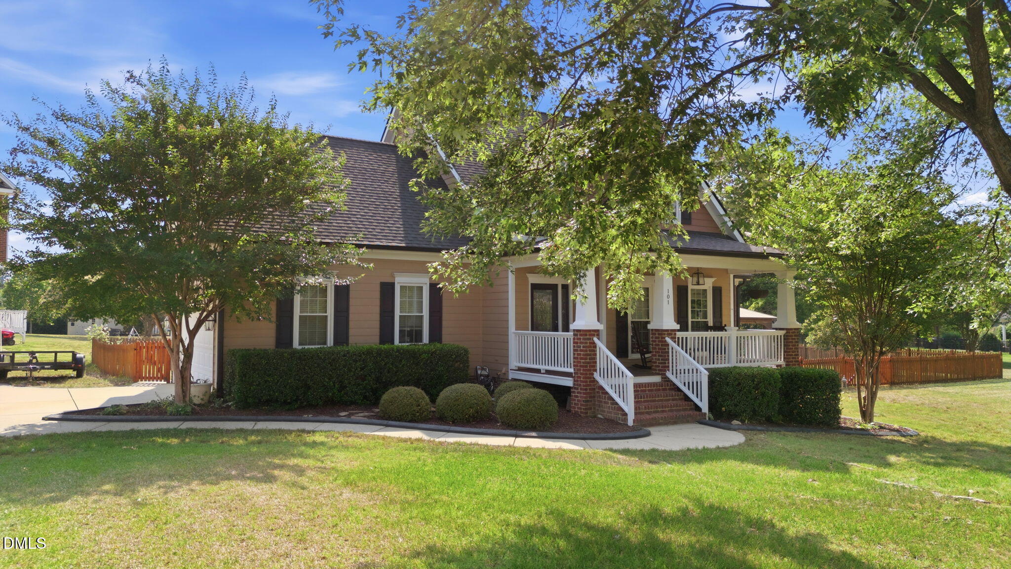 101 Caledonia Lane
