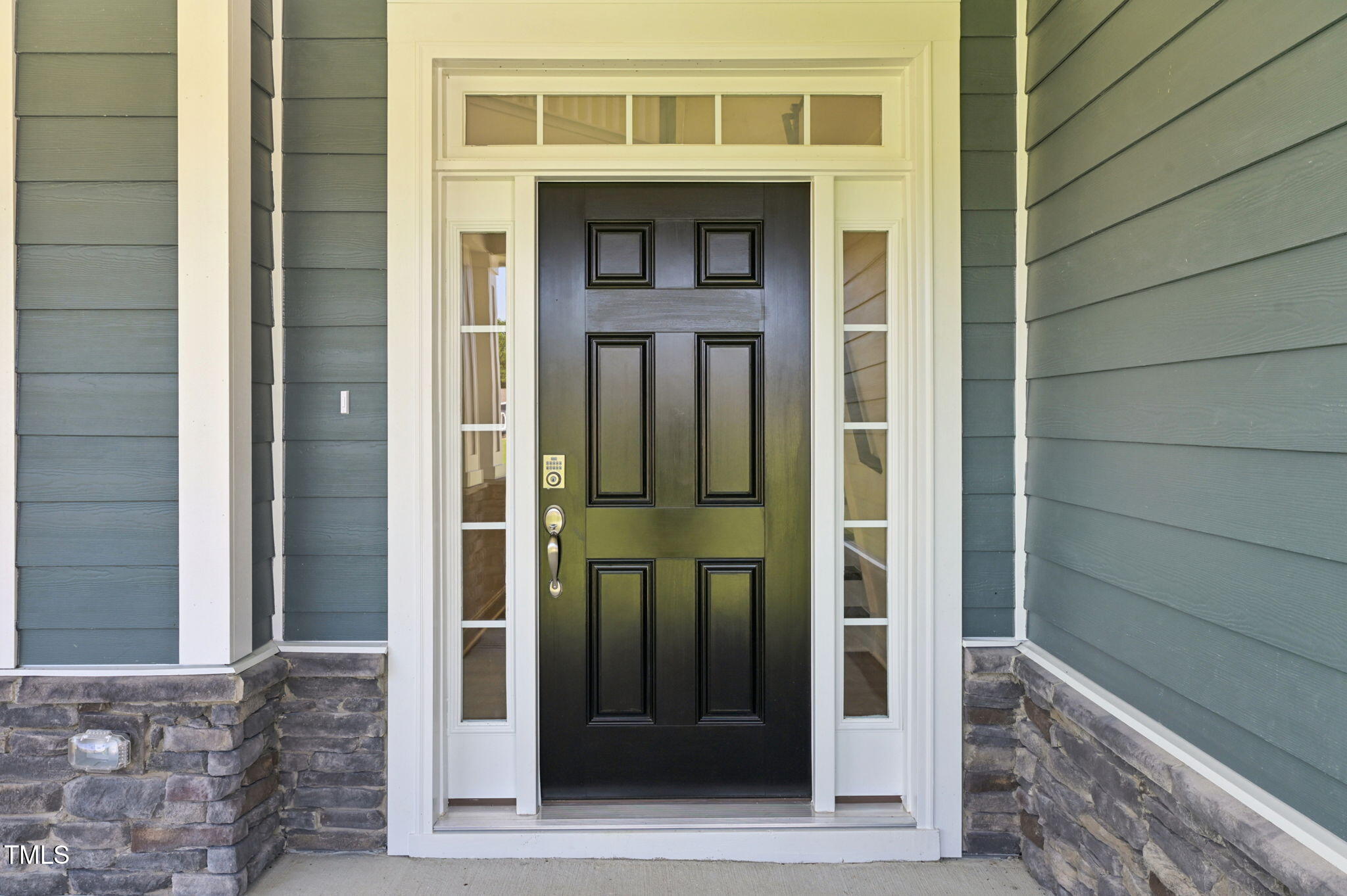 236 Alden Way