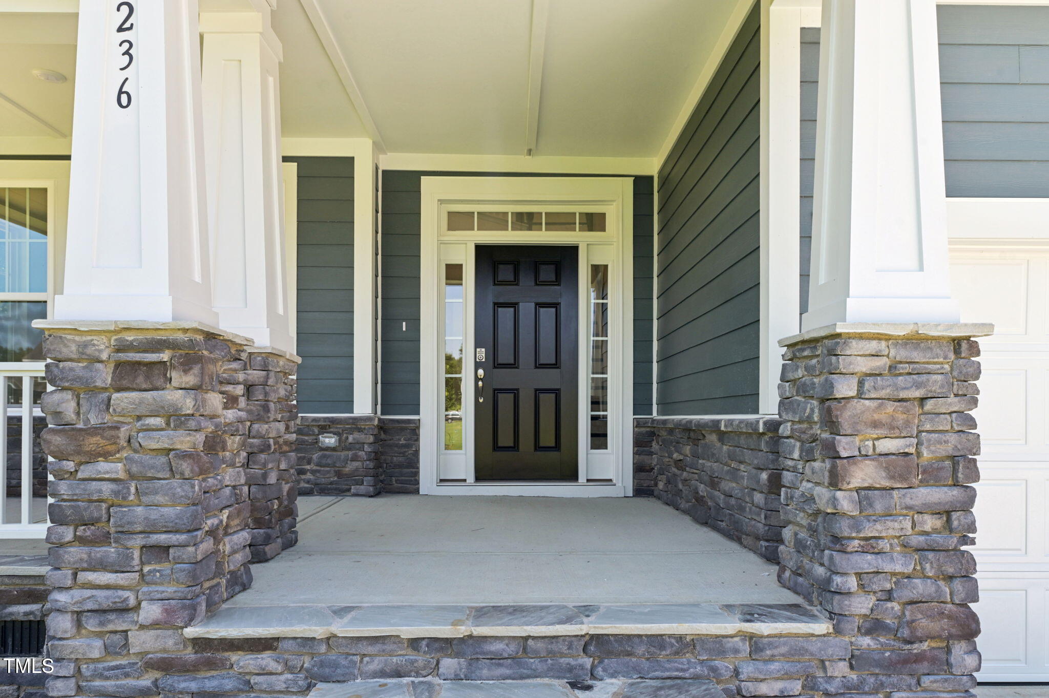 236 Alden Way