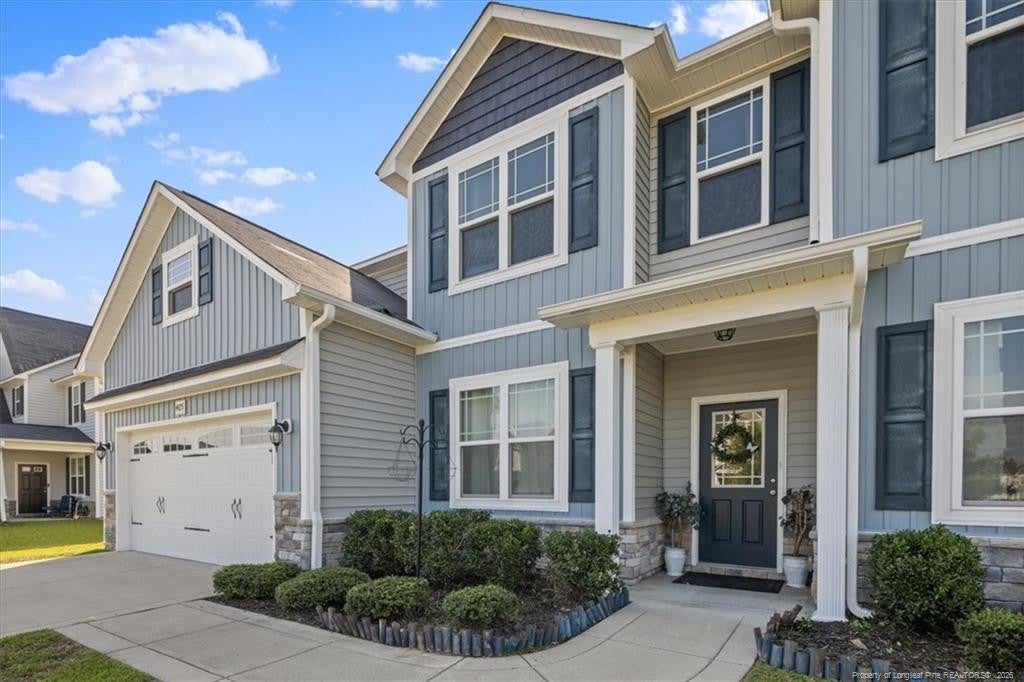 4425 Narrow Pine Court