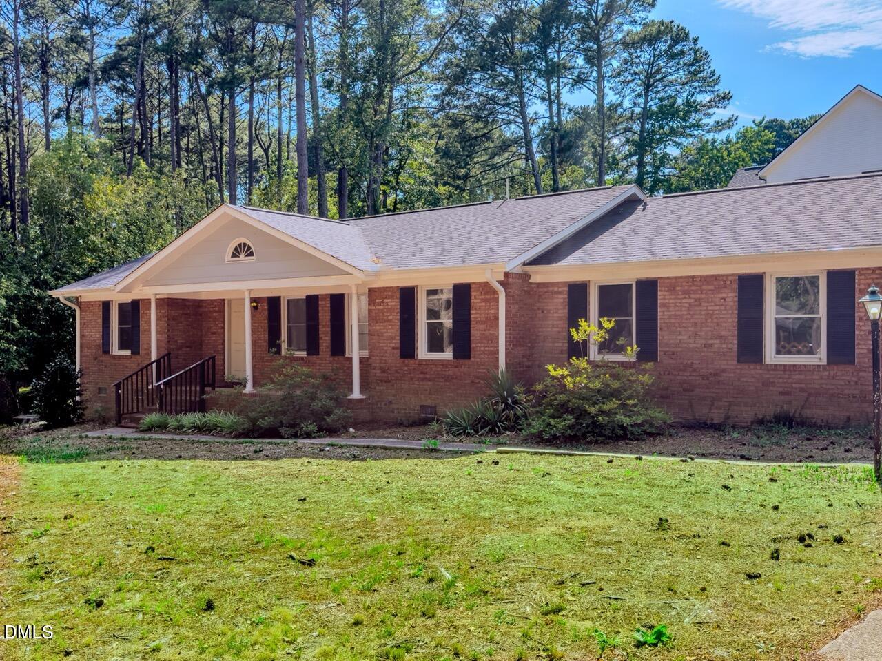 933 Greenwood Circle