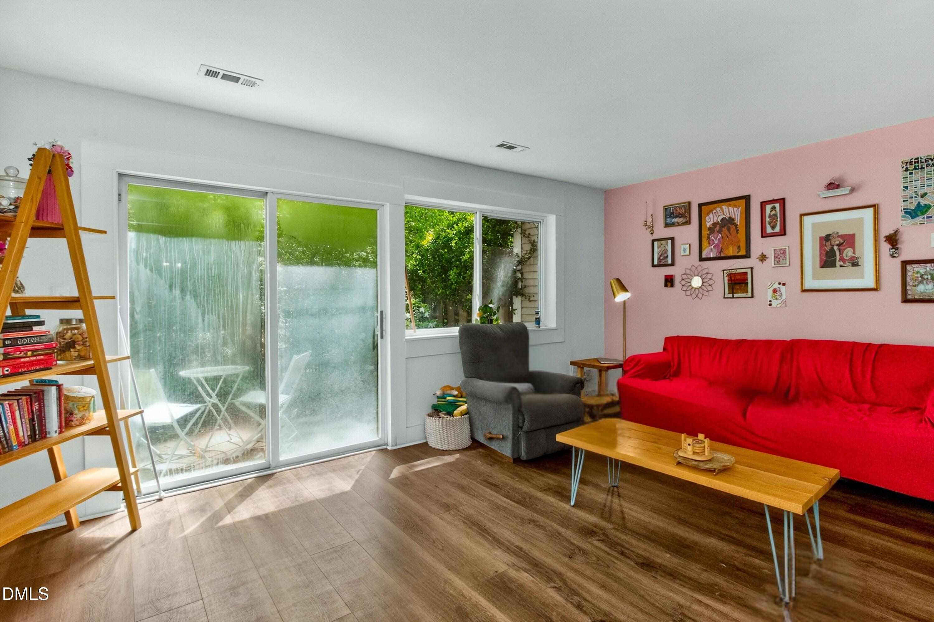 220 Elizabeth Street Apt A3