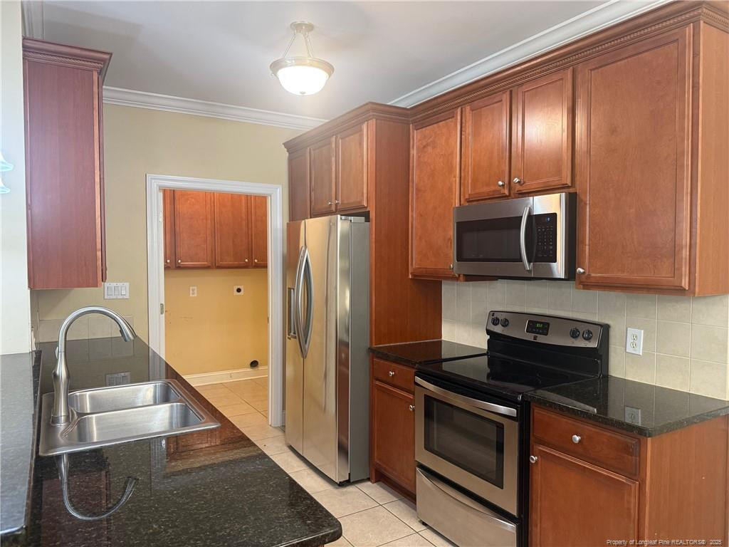 821-102 Astron Lane
