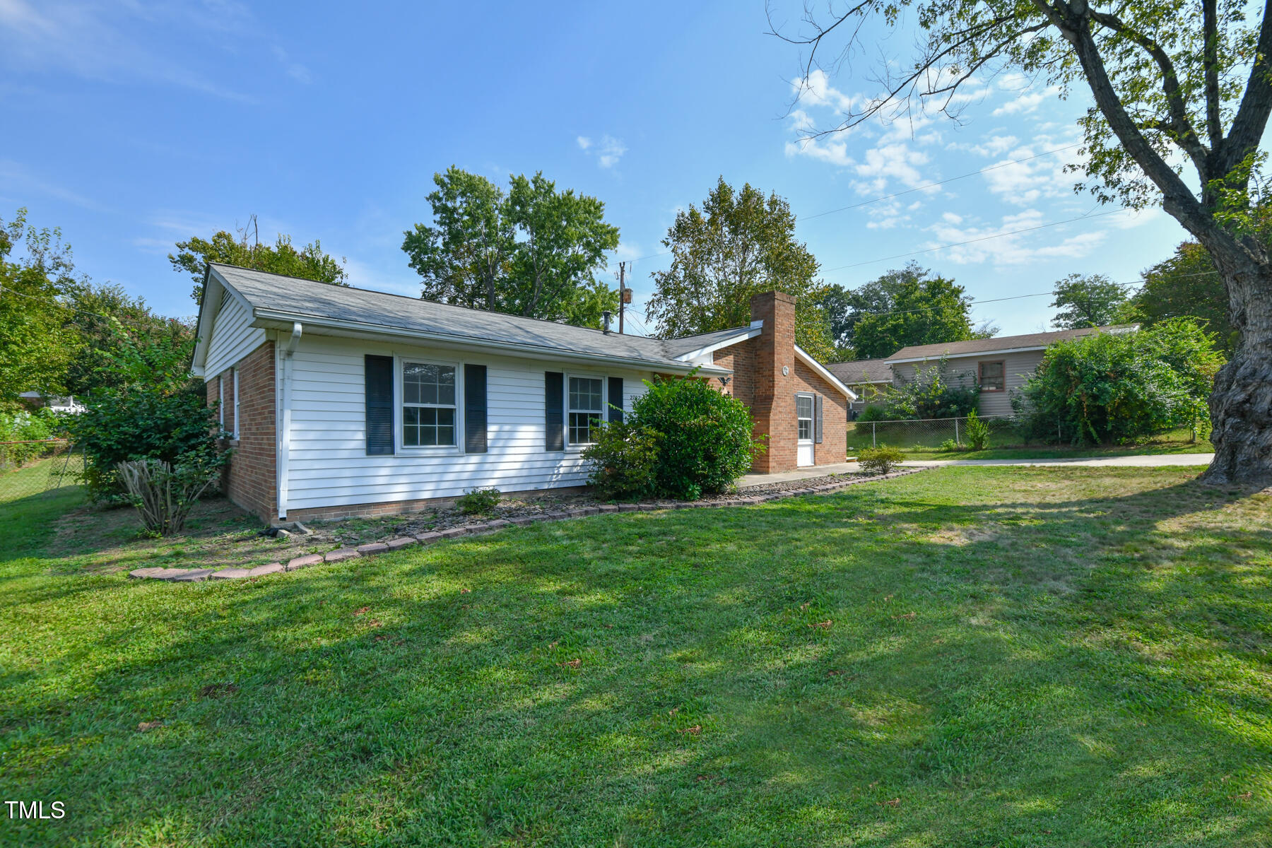2702 Lynfield Lane