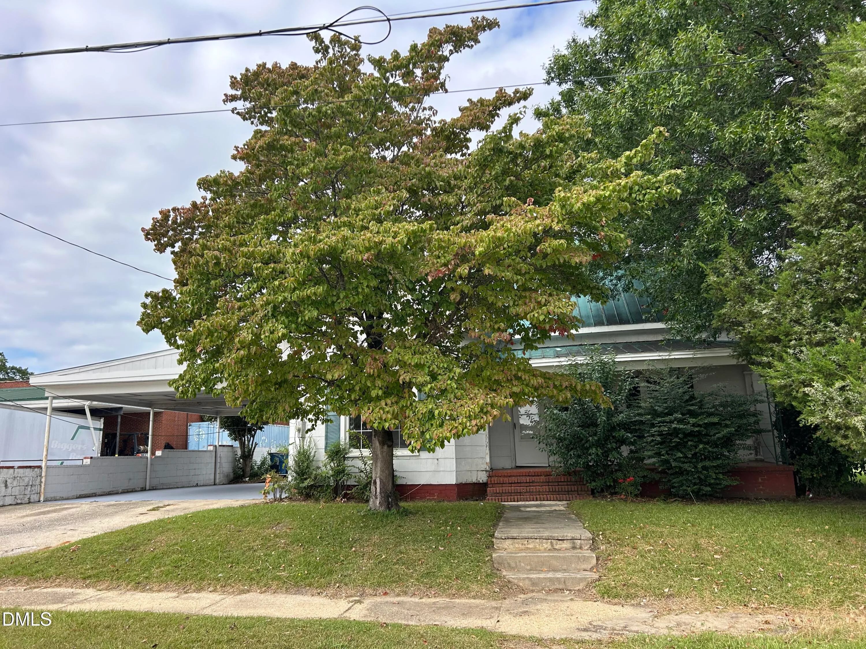 209 E Harnett Street
