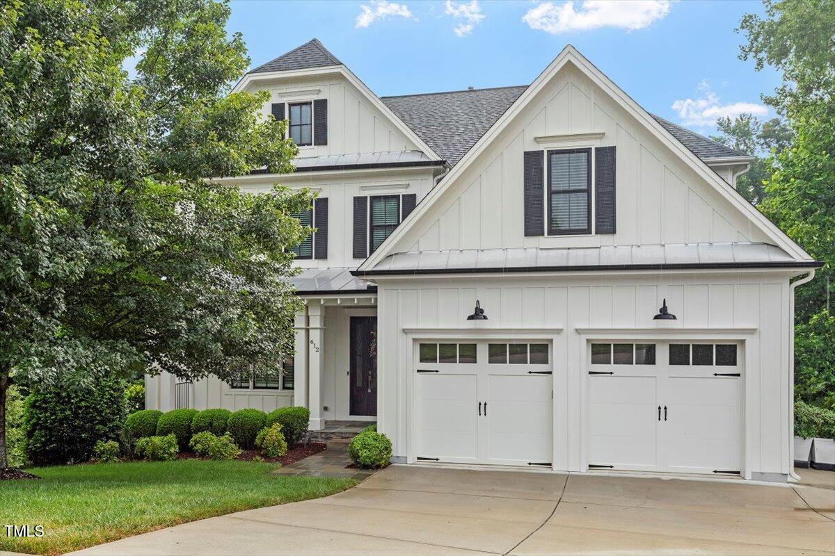 612 Hawks Ridge Court