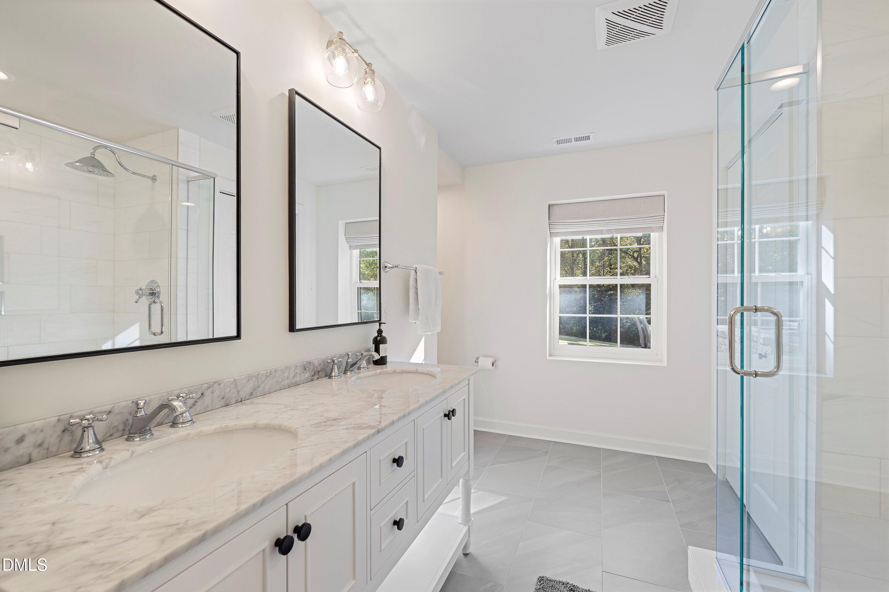 Raleigh, North Carolina 27612, United States, 4 Bedrooms Bedrooms, ,3 BathroomsBathrooms,Residential,Pending,233936