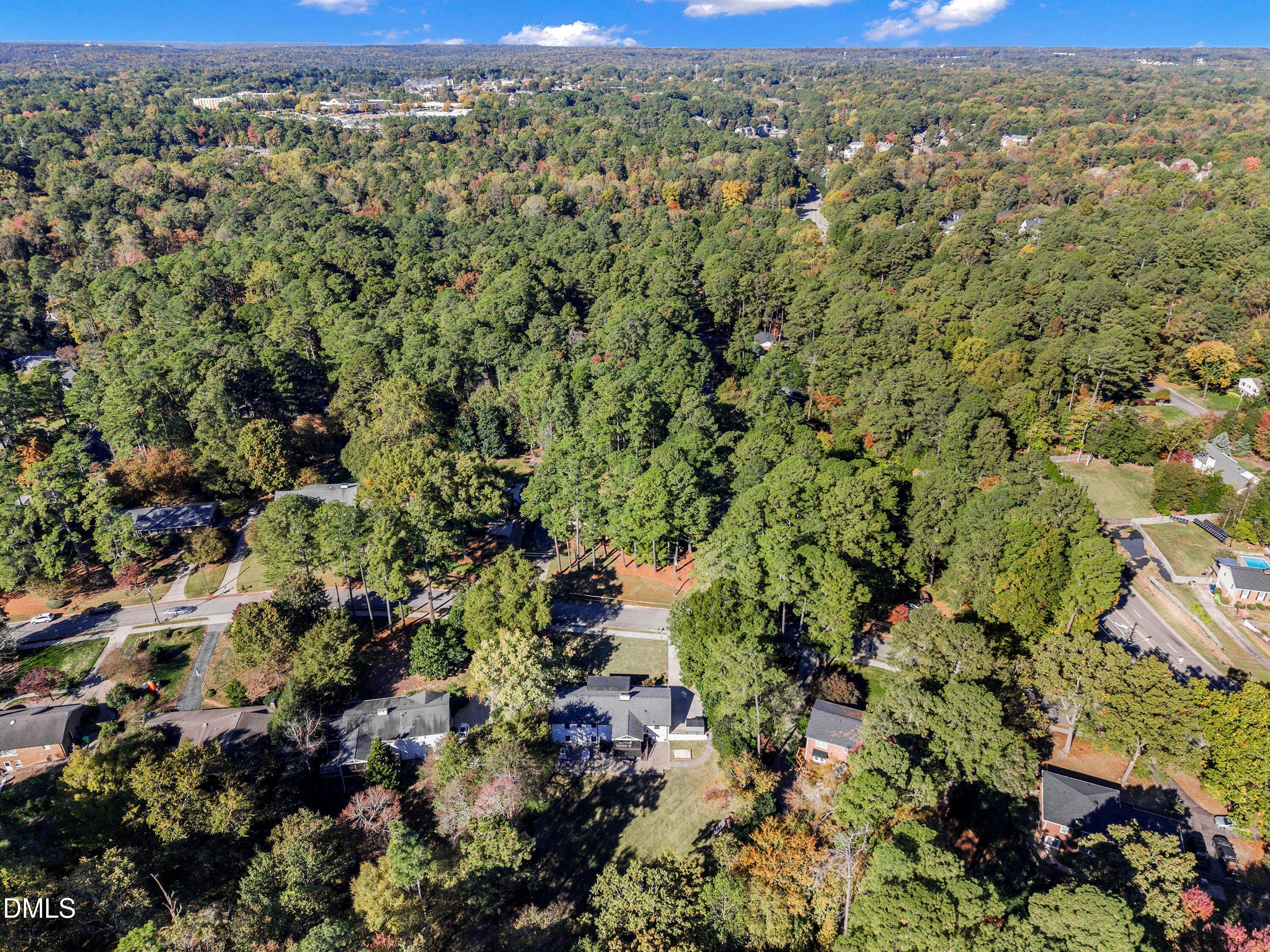 Raleigh, North Carolina 27612, United States, 4 Bedrooms Bedrooms, ,3 BathroomsBathrooms,Residential,Pending,233936