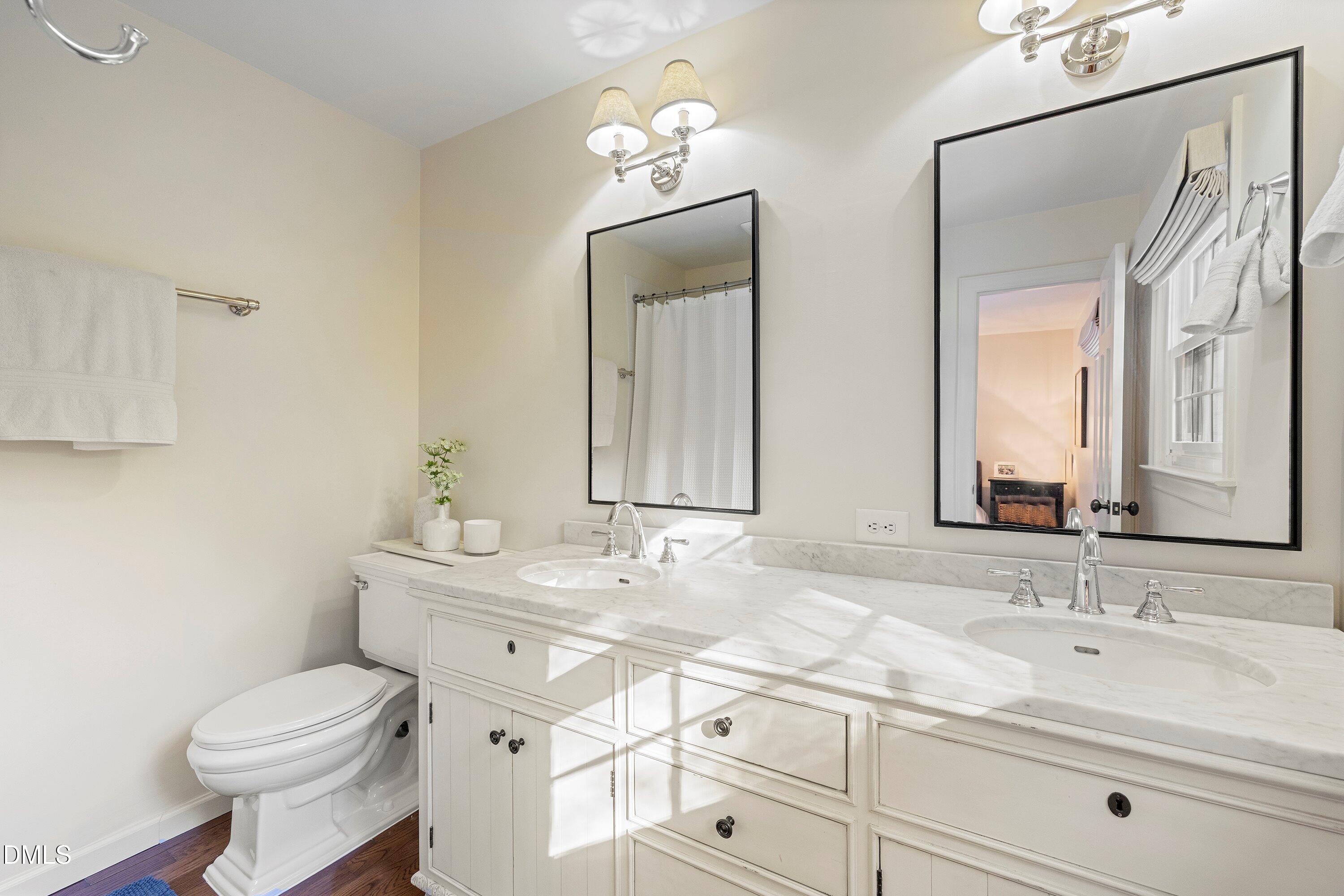 Raleigh, North Carolina 27612, United States, 4 Bedrooms Bedrooms, ,3 BathroomsBathrooms,Residential,Pending,233936